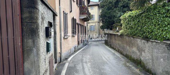 Studio in Merate, Italy No. 1786 15