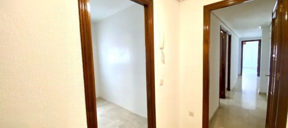 4 bedrooms Apartment in Cordoba, Spain No. 158862 15