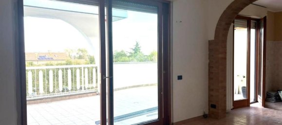 Apartamento de 3 dormitorios en Arluno, Italy No. 364940 3