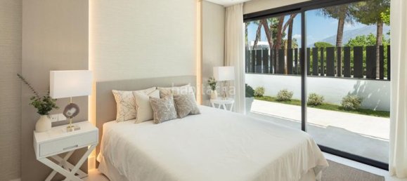 5 Schlafzimmer Villa in Marbella, Spain, Nr. 69410 15