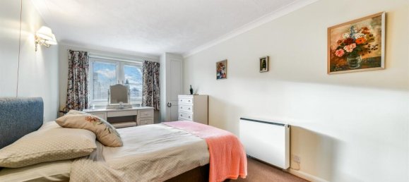 2 Schlafzimmer Maisonette-Wohnung in Epsom, United Kingdom, Nr. 9759 3