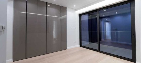 3 bedrooms Apartment in Germasogeia, Cyprus No. 7775 6