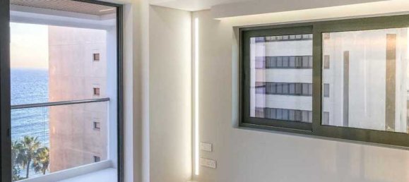 3 bedrooms Apartment in Germasogeia, Cyprus No. 7775 7