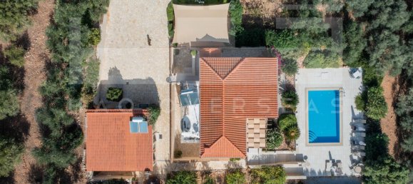 5 bedrooms Villa in Crete, Greece No. 391 2