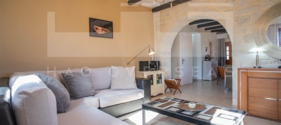 5 bedrooms Villa in Crete, Greece No. 391 10