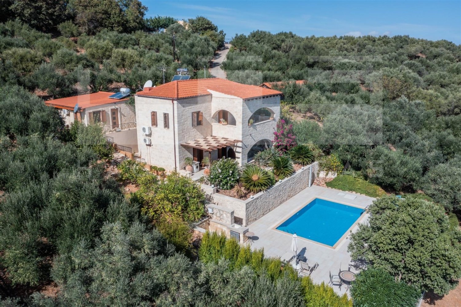 5 bedrooms Villa in Crete, Greece No. 391