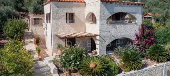 5 bedrooms Villa in Crete, Greece No. 391 24