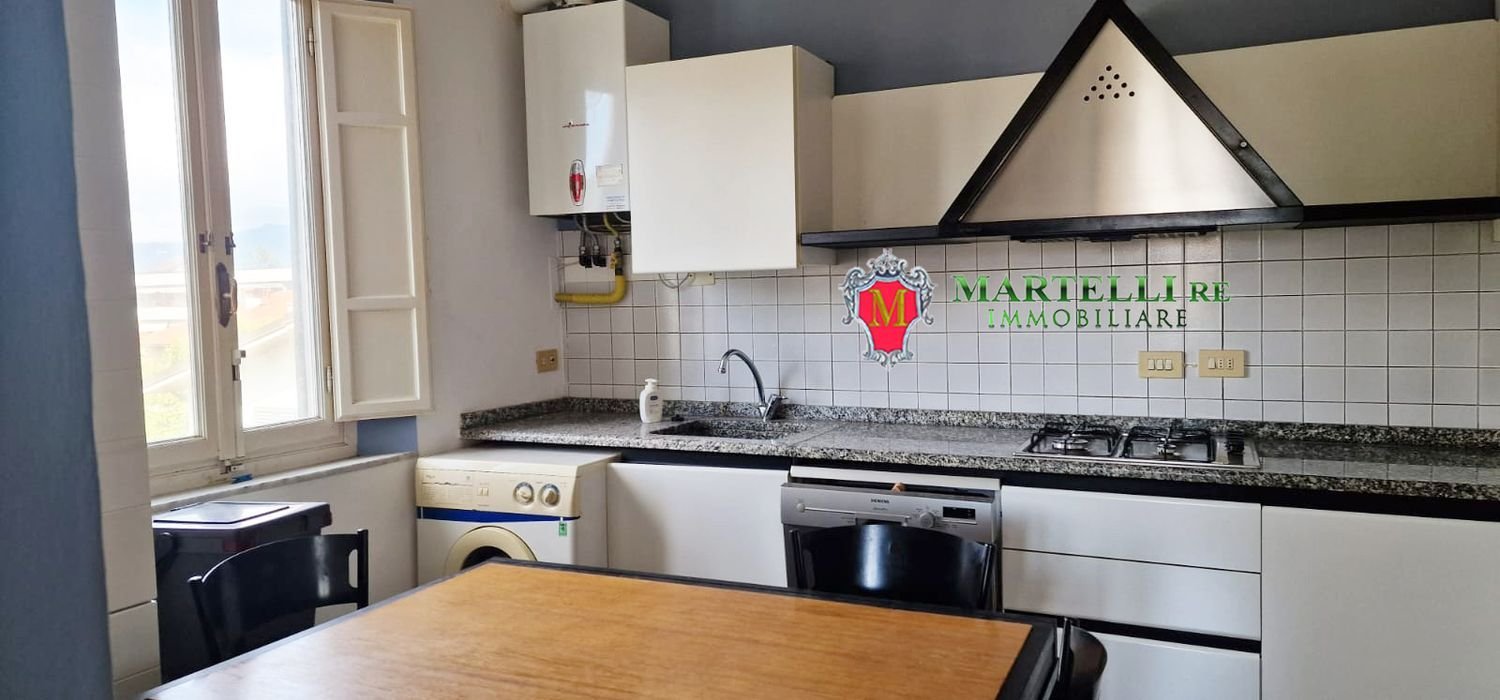 4 rooms Apartment in Lucca, Italy No. 48388