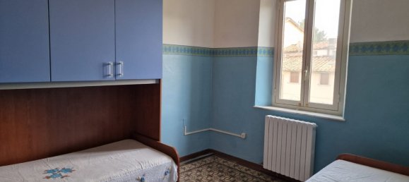 4 rooms Apartment in Lucca, Italy No. 48388 11