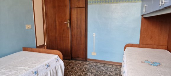 4 rooms Apartment in Lucca, Italy No. 48388 12