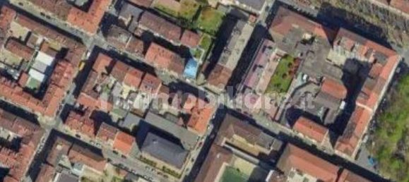 2 bedrooms Apartment in Turin, Italy No. 279979 28