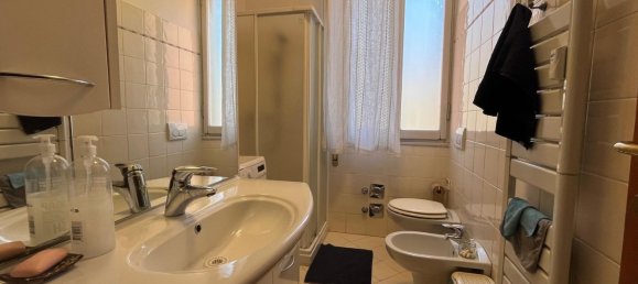 5 rooms Apartment in Bologna, Italy No. 195521 26