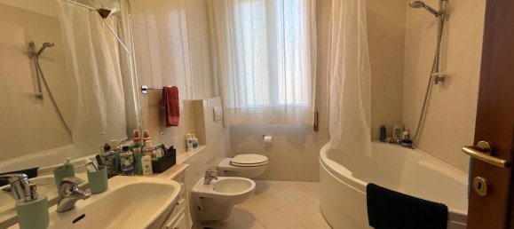 5 rooms Apartment in Bologna, Italy No. 195521 27