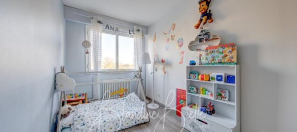 3 bedrooms Apartment in Le Vesinet, France No. 279545 11