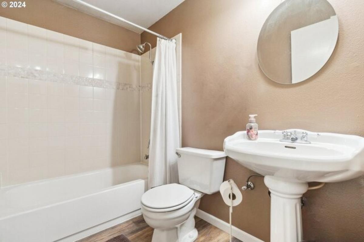 Casa de 4 dormitorios en Carson, USA No. 401534