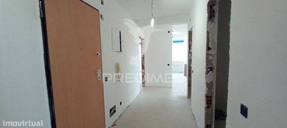 Apartamento de 4 dormitorios en Almada, Portugal No. 87362 3