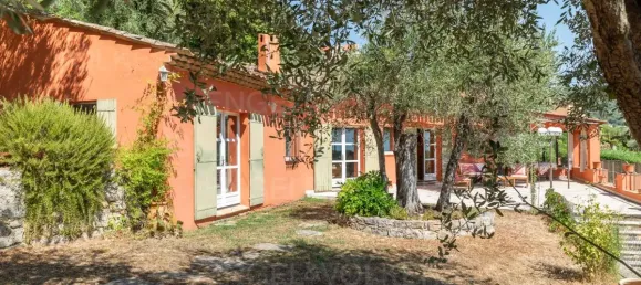 5 bedrooms Castles in Grasse, France No. 339584 7