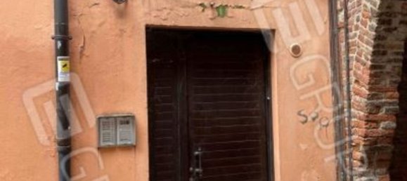 3 rooms Apartment in Ferrara, Italy No. 25075 4