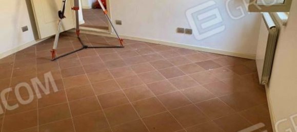 3 rooms Apartment in Ferrara, Italy No. 25075 10