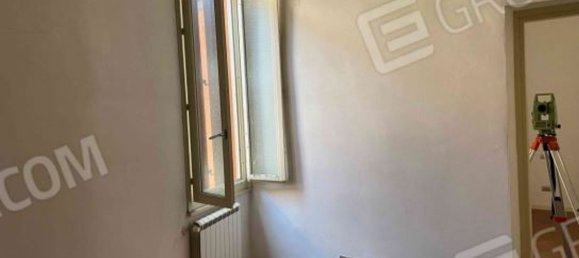 3 rooms Apartment in Ferrara, Italy No. 25075 6