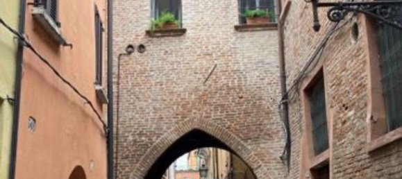 3 rooms Apartment in Ferrara, Italy No. 25075 3