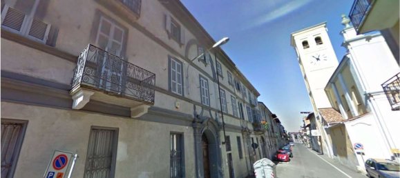 Apartamento de 9 habitaciónes en Trino, Italy No. 46534 4