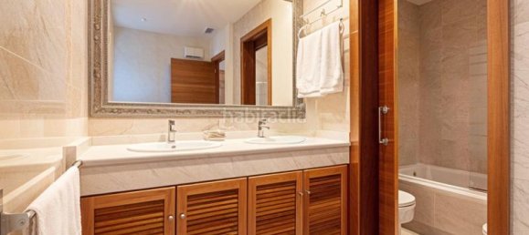 3 bedrooms Townhouse in Estepona, Spain No. 142723 19