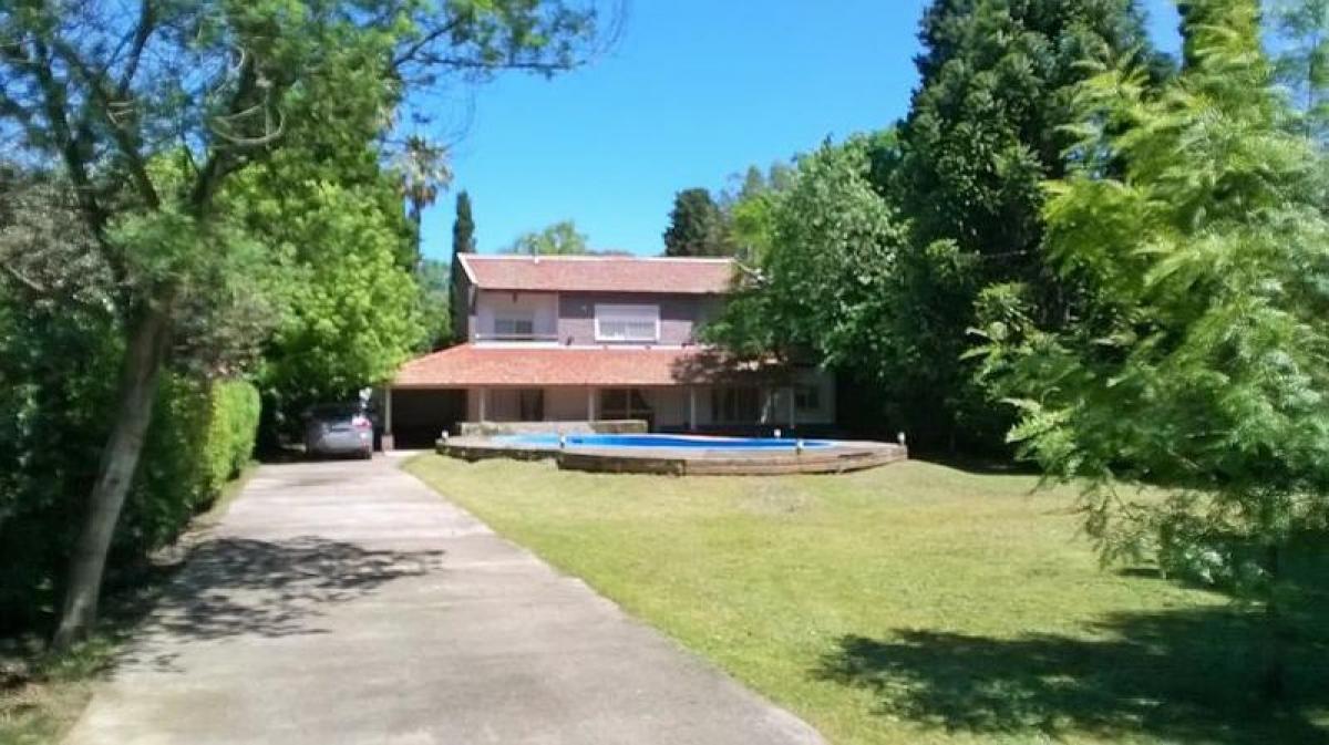 3 bedrooms Commercial property in San Vicente, Argentina No. 26551