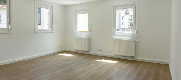 10 Schlafzimmer Gebäude in Reutlingen, Germany, Nr. 270889 2