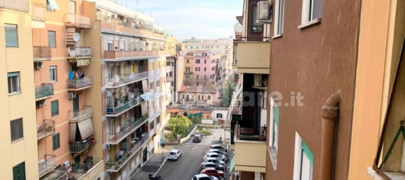 1 bedroom Apartment in Rome, Italy No. 44923 10