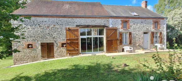 Casa de 4 dormitorios en Montchevrier, France No. 70721 2