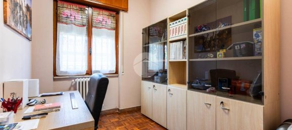 7 bedrooms Villa in Bollate, Italy No. 20934 16