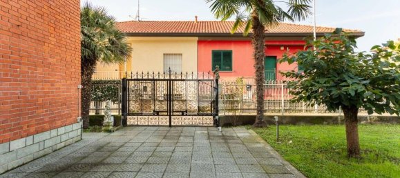7 bedrooms Villa in Bollate, Italy No. 20934 32