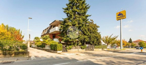 7 bedrooms Villa in Bollate, Italy No. 20934 36