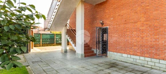 7 bedrooms Villa in Bollate, Italy No. 20934 19