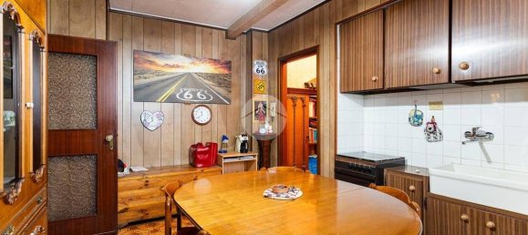 7 bedrooms Villa in Bollate, Italy No. 20934 6