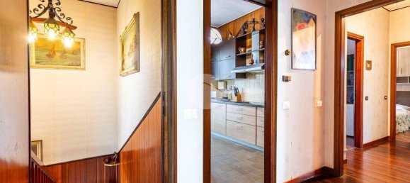 7 bedrooms Villa in Bollate, Italy No. 20934 9