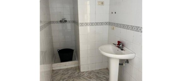 200m² Commercial property in Valencia, Spain No. 172283 16