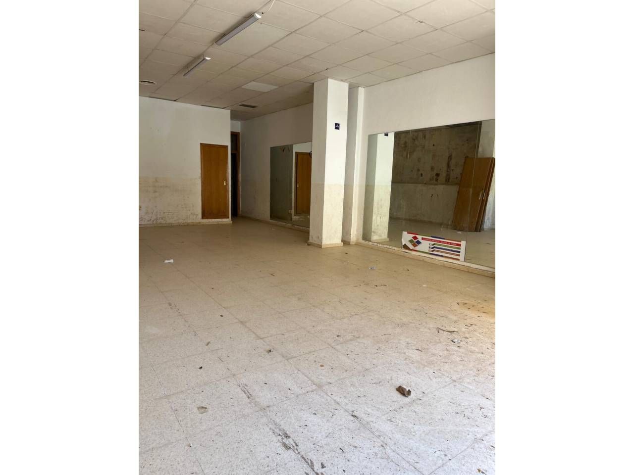 200m² Commercial property in Valencia, Spain No. 172283