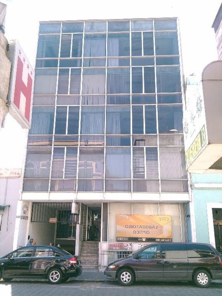 230m² Building in Puebla, Mexico No. 202525