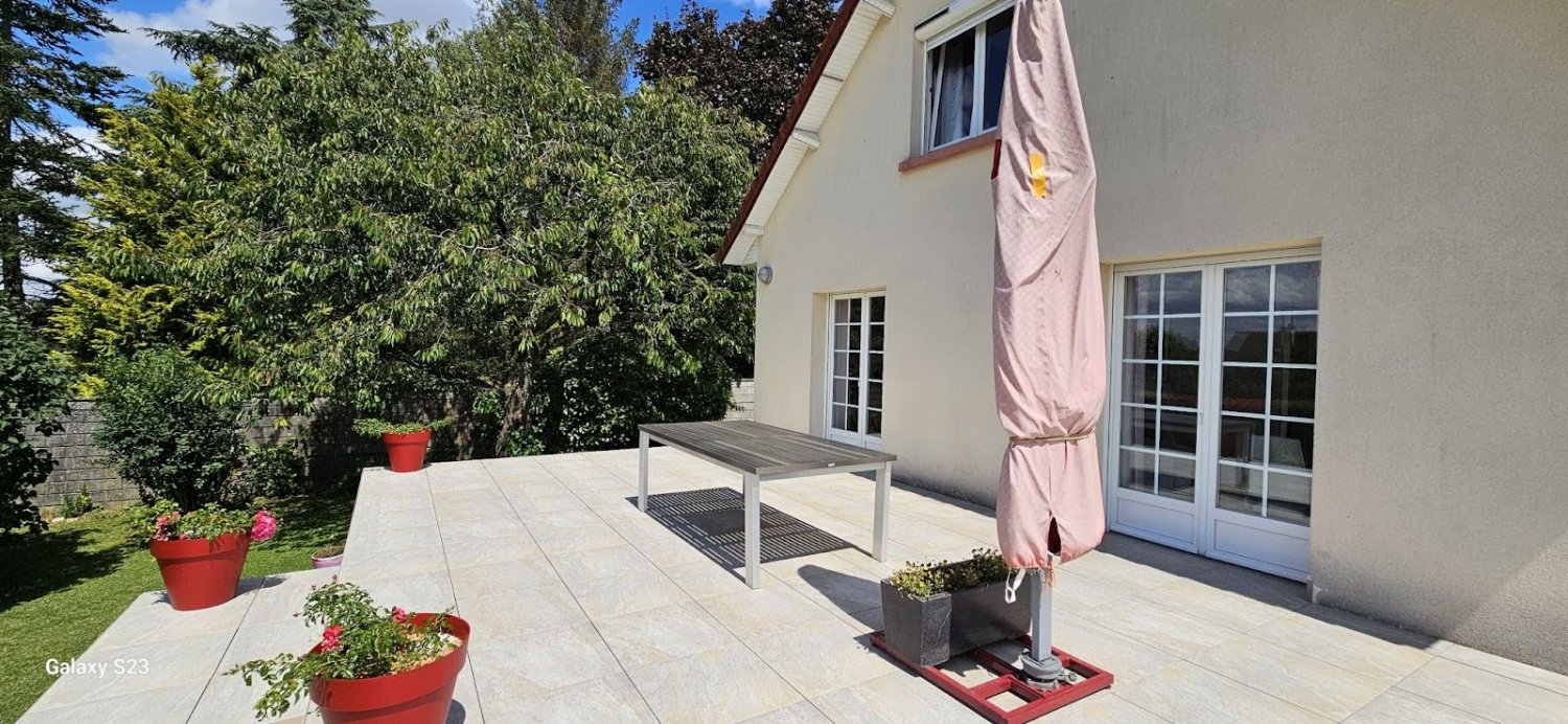 4 bedrooms House in Sains-en-Amienois, France No. 264395