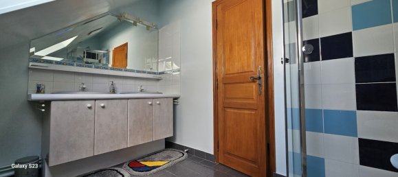 4 bedrooms House in Sains-en-Amienois, France No. 264395 8