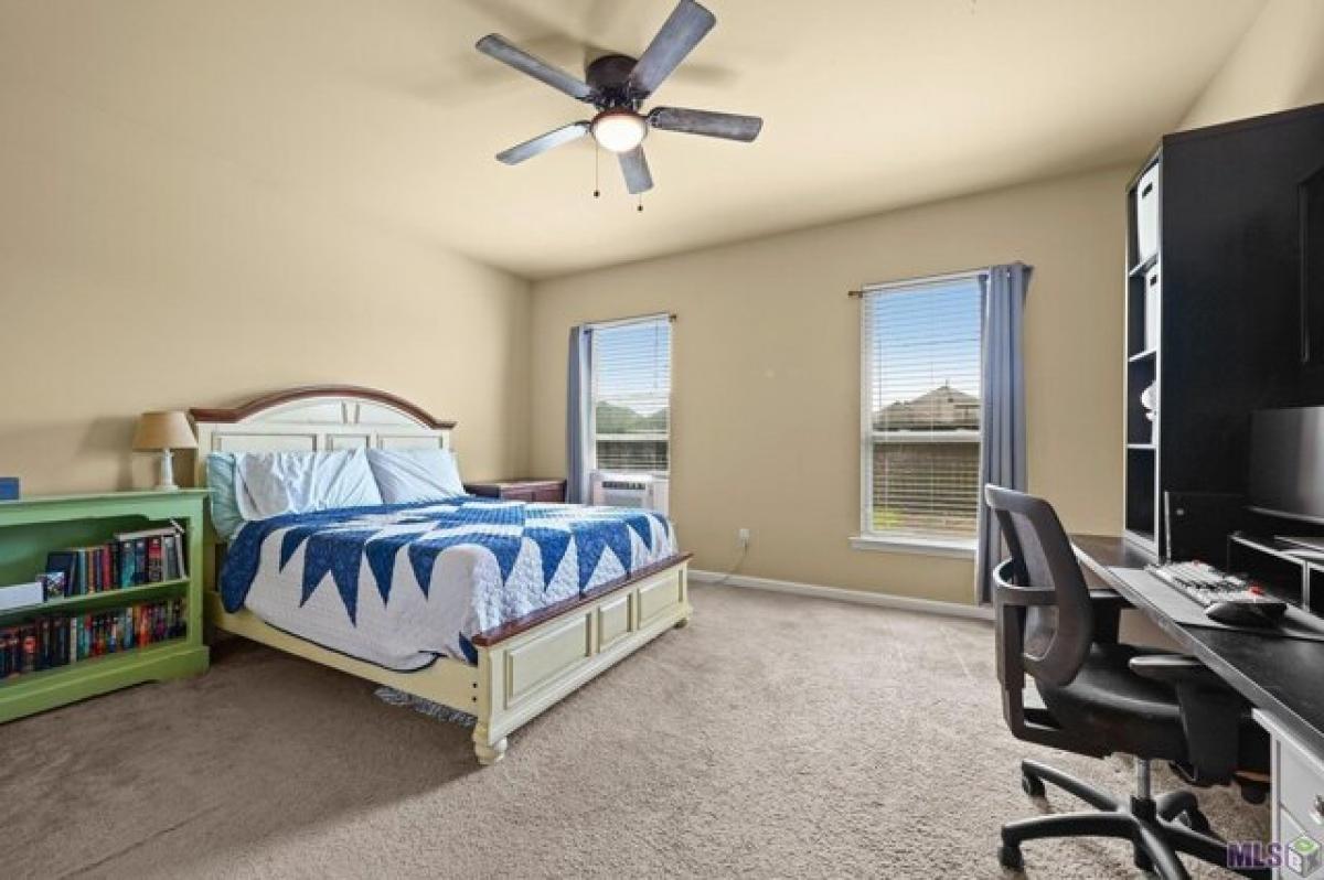 3 bedrooms House in Denham Springs, USA No. 397825