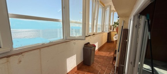 2 bedrooms Penthouse in Cadiz, Spain No. 148587 3