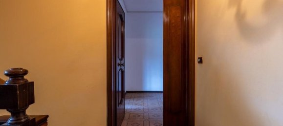 4 bedrooms Apartment in Rieti, Italy No. 328525 7