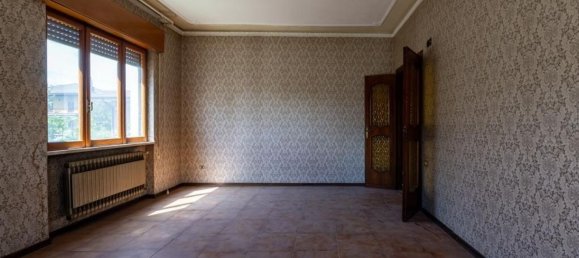 4 bedrooms Apartment in Rieti, Italy No. 328525 11