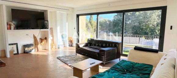 5 bedrooms Villa in Grimaud, France No. 344190 4