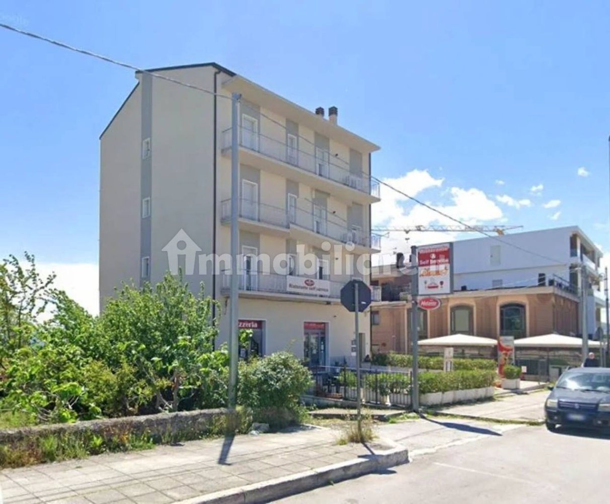 6 bedrooms Apartment in Campobasso, Italy No. 341596