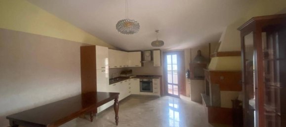4 rooms Apartment in Pescara, Italy No. 26784 8