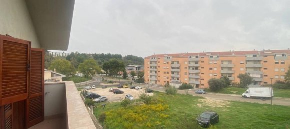 4 rooms Apartment in Pescara, Italy No. 26784 11